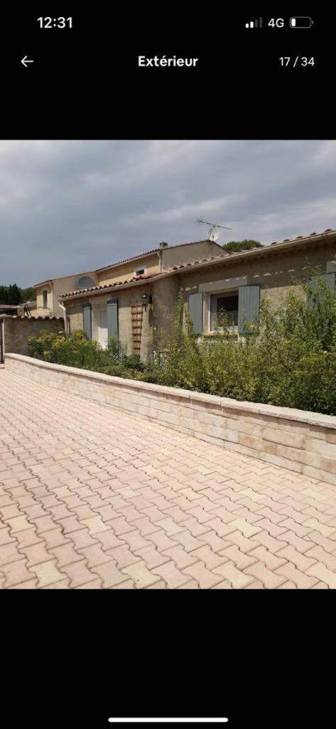 Maison Villa Pierrevert Экстерьер фото